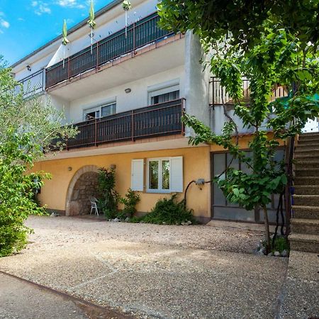 Marina Apartamento Malinska Exterior foto
