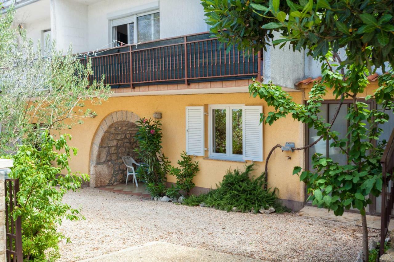 Marina Apartamento Malinska Exterior foto