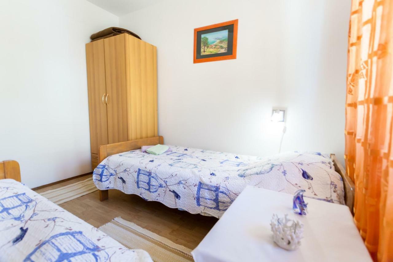 Marina Apartamento Malinska Exterior foto