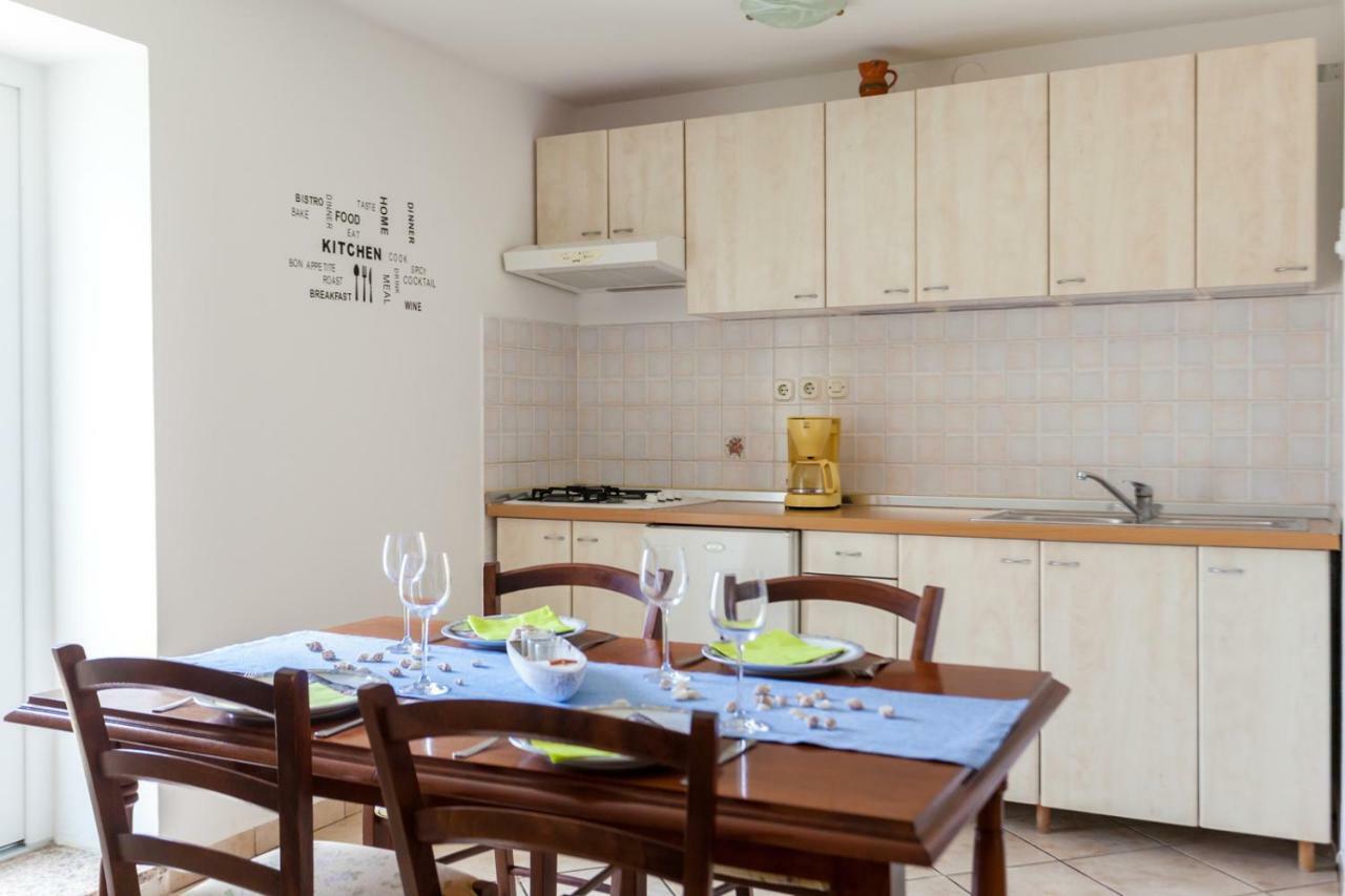Marina Apartamento Malinska Exterior foto