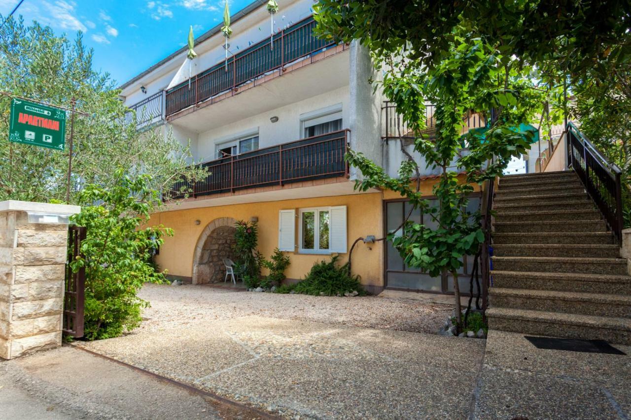 Marina Apartamento Malinska Exterior foto